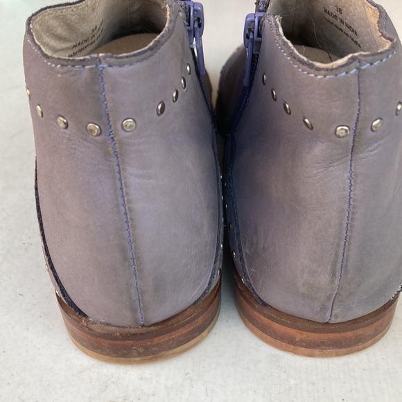 FREE PEOPLE | Women’s 38 Periwinkle Studded Leather Western Boho Ankle Boots - Picture 8 of 13